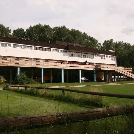 Хостел Boathouse