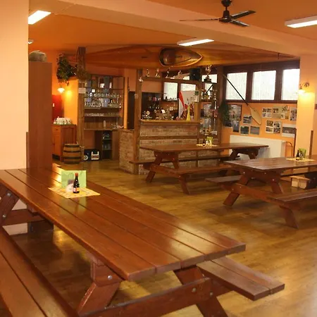 Boathouse Albergue