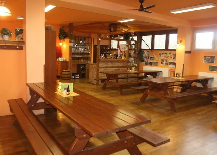 Boathouse Albergue